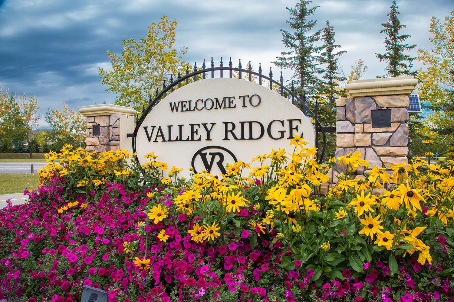 Welcome to Cougar Ridge community sign